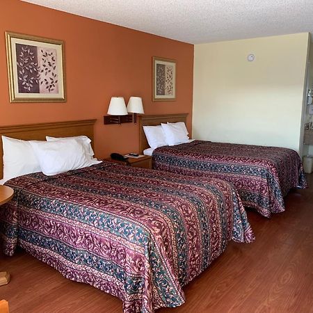 Key West Inn - Chatsworth エクステリア 写真